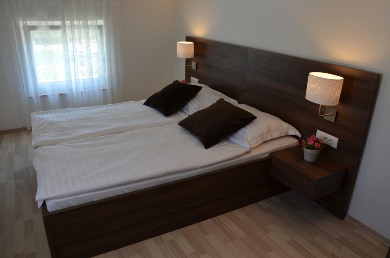 Apartments Mango II Baska  Exterior photo
