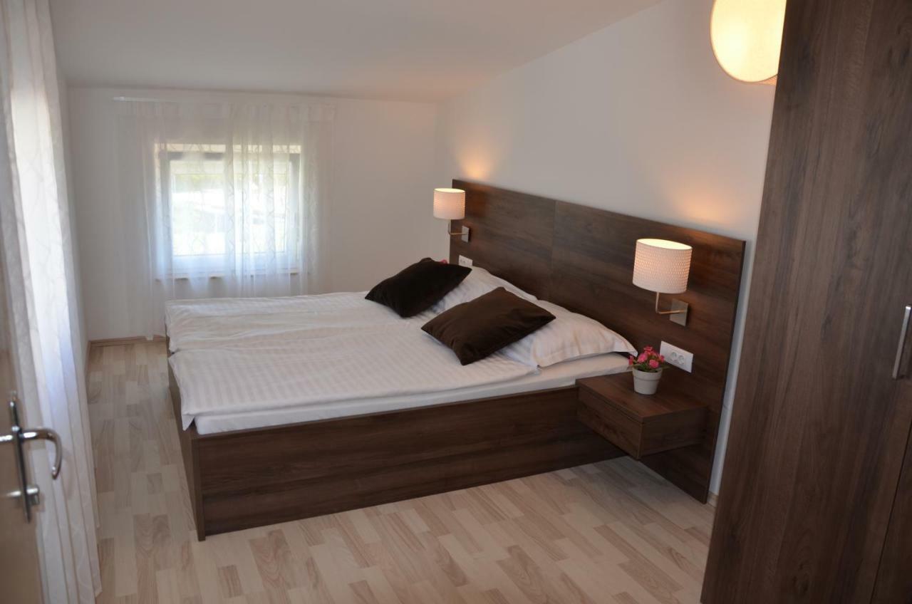 Apartments Mango II Baska  Exterior photo