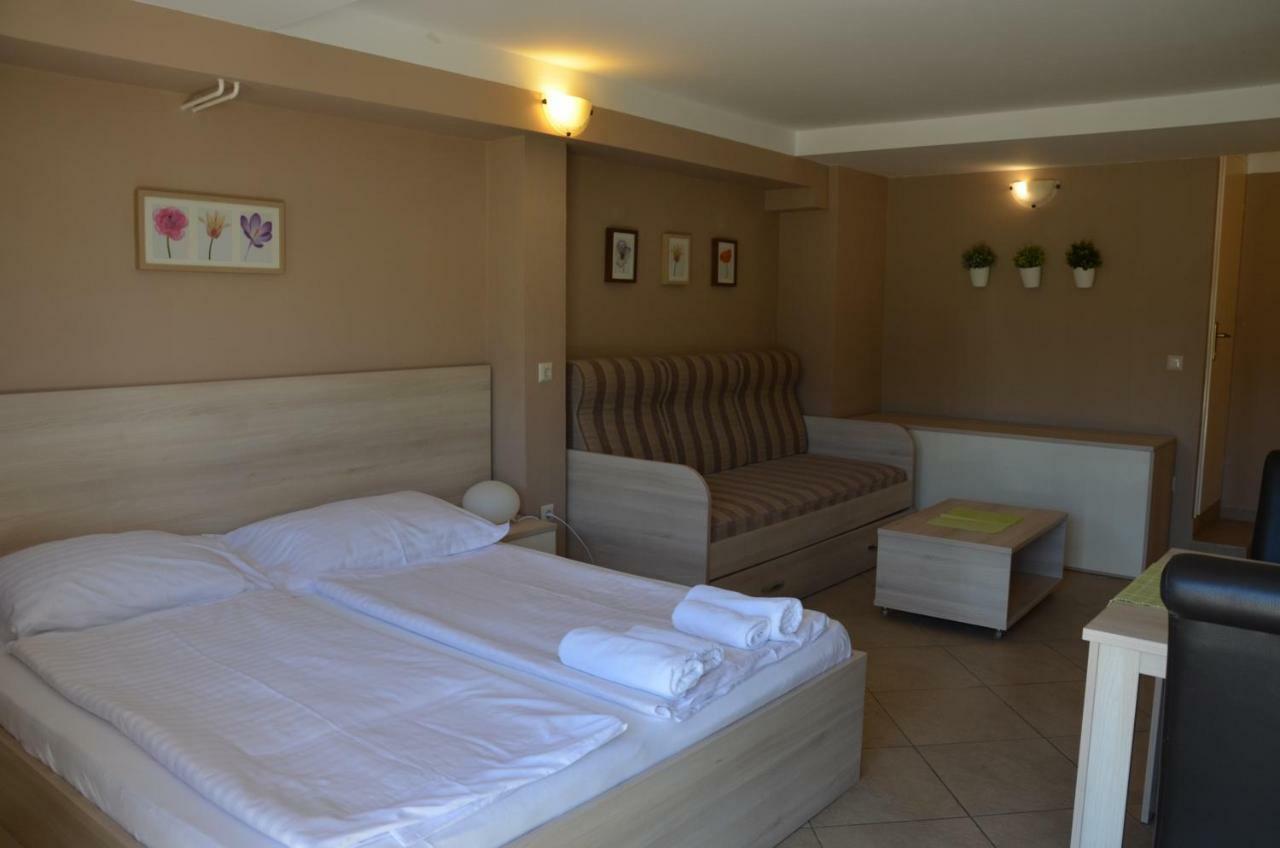 Apartments Mango II Baska  Exterior photo