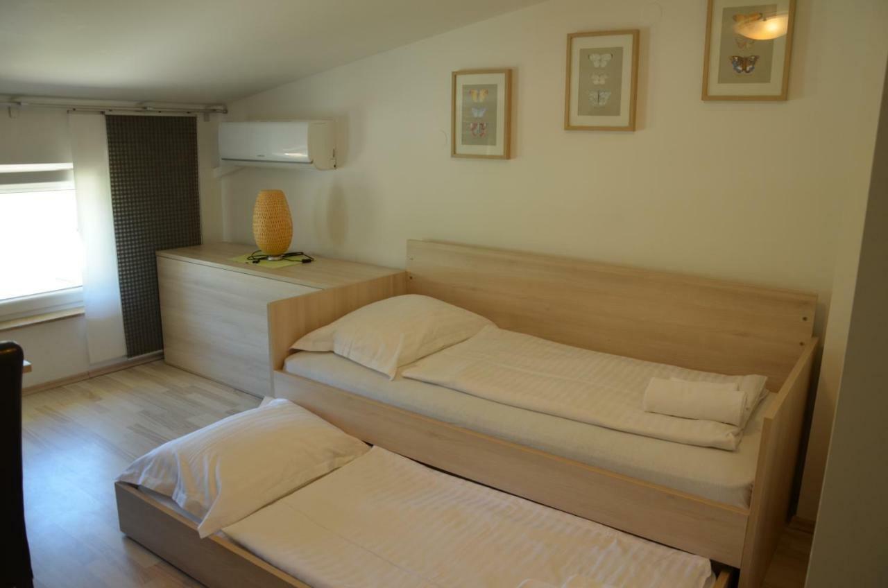 Apartments Mango II Baska  Exterior photo