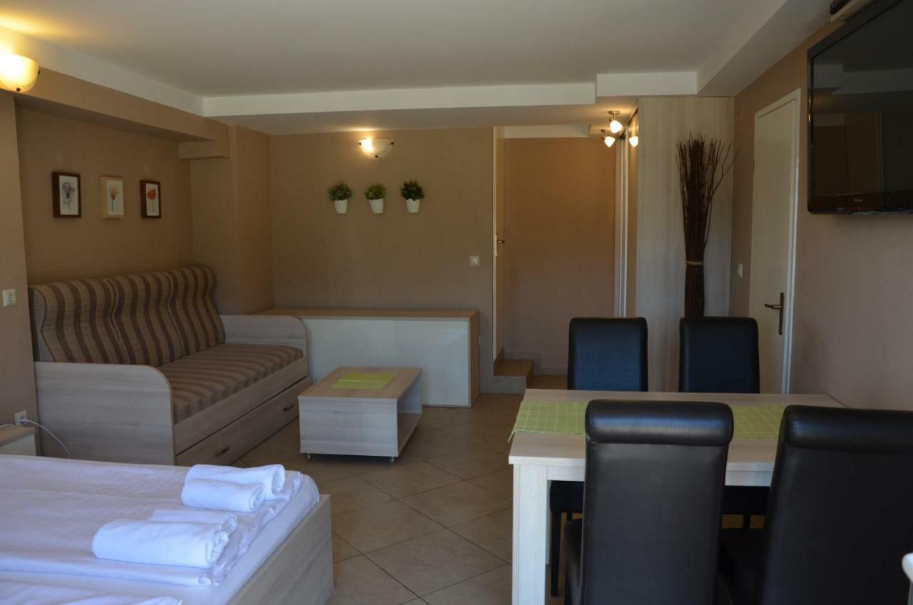 Apartments Mango II Baska  Exterior photo