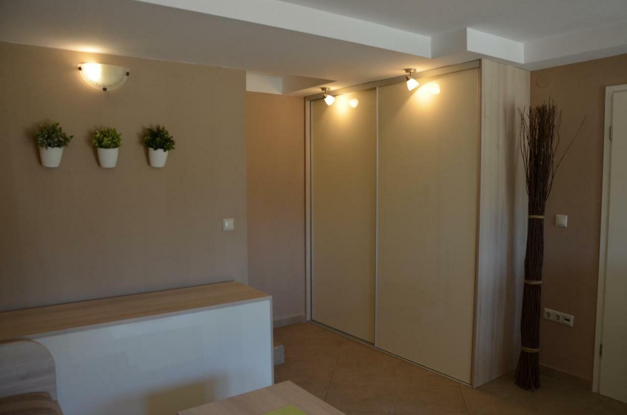 Apartments Mango II Baska  Exterior photo